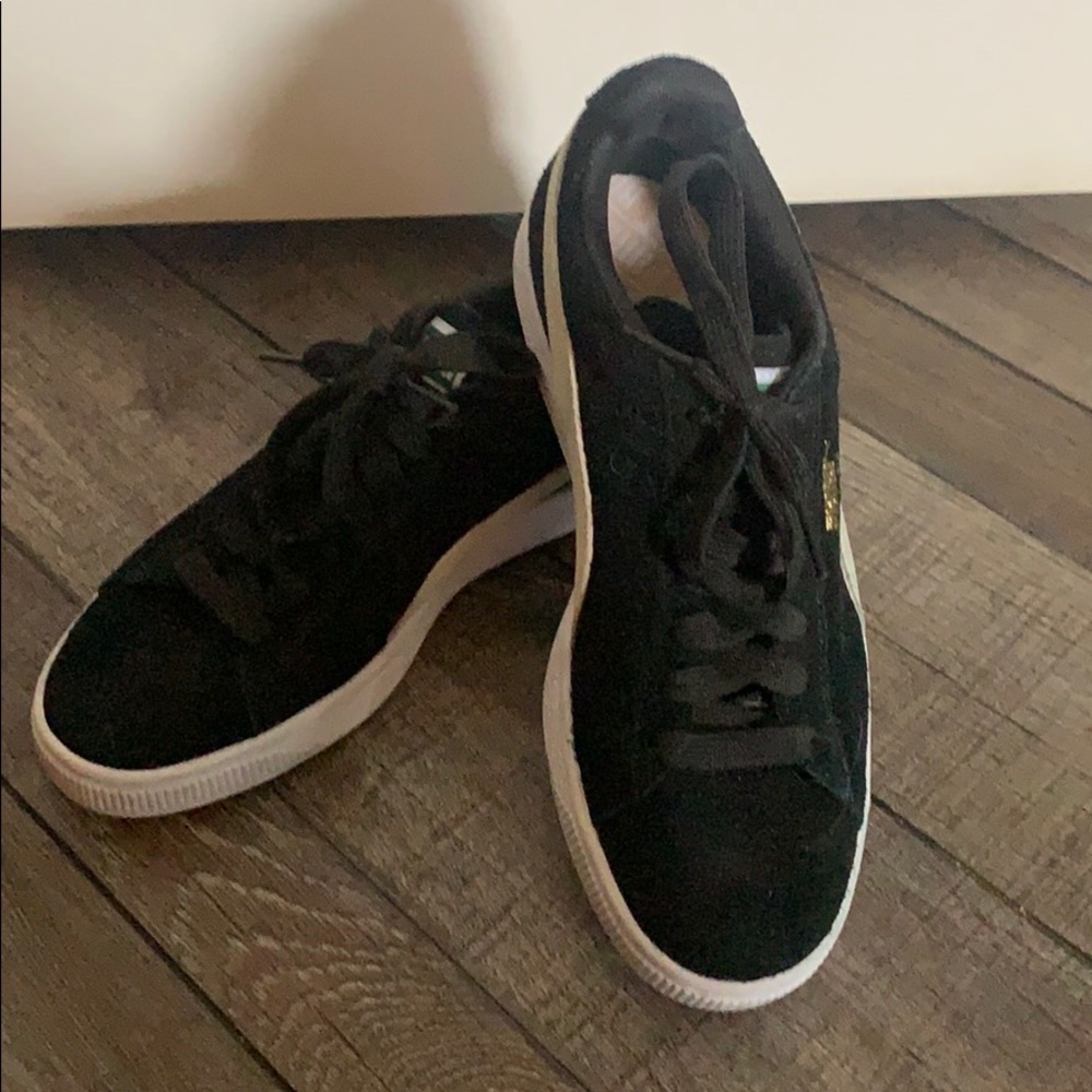 Puma Suede Sneakers